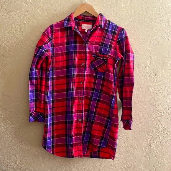 Victoria’s Secret Flannel Purple Red Pink Long Sleeve Nightgown Size XS - Picture 1 of 6
